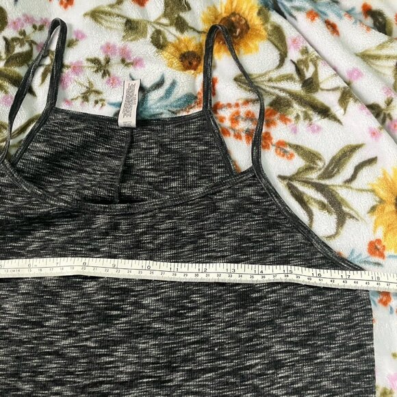 Victoria's Secret Romper Womens M Ribbed Gray Sleeveless Jumpsuit - Picture 7 of 9